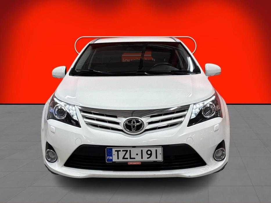 TOYOTA Avensis 2014