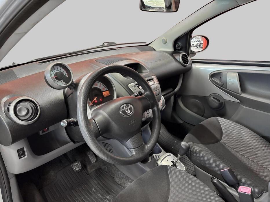 TOYOTA AYGO 2009