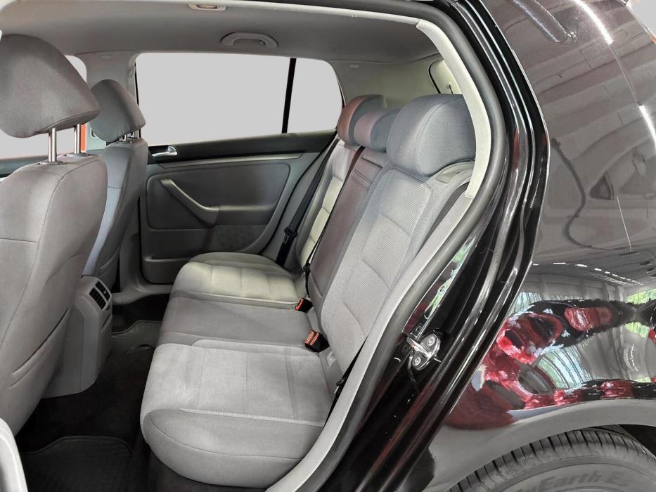 VOLKSWAGEN Golf 2006