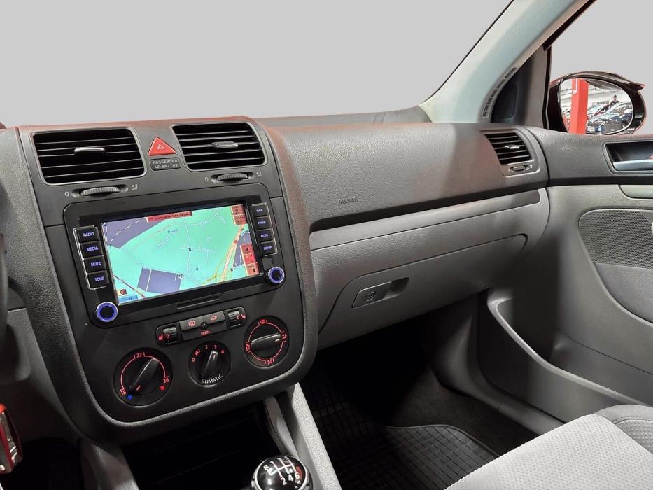 VOLKSWAGEN Golf 2006
