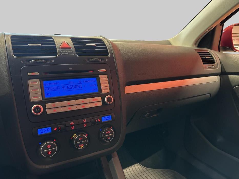 VOLKSWAGEN Golf 2008