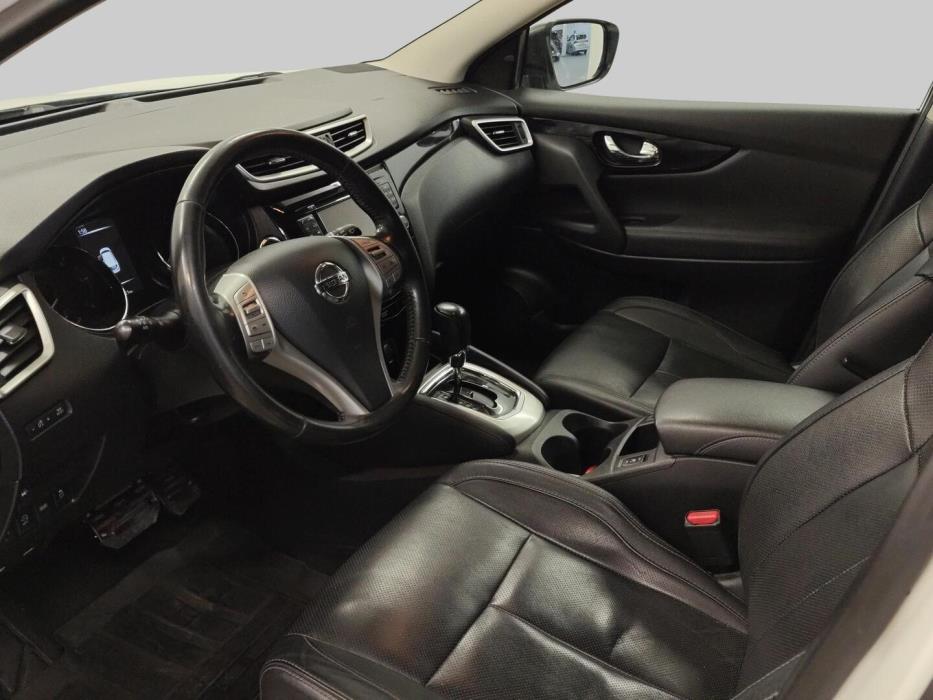 NISSAN Qashqai 2016