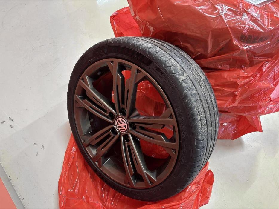 VOLKSWAGEN Golf 2018