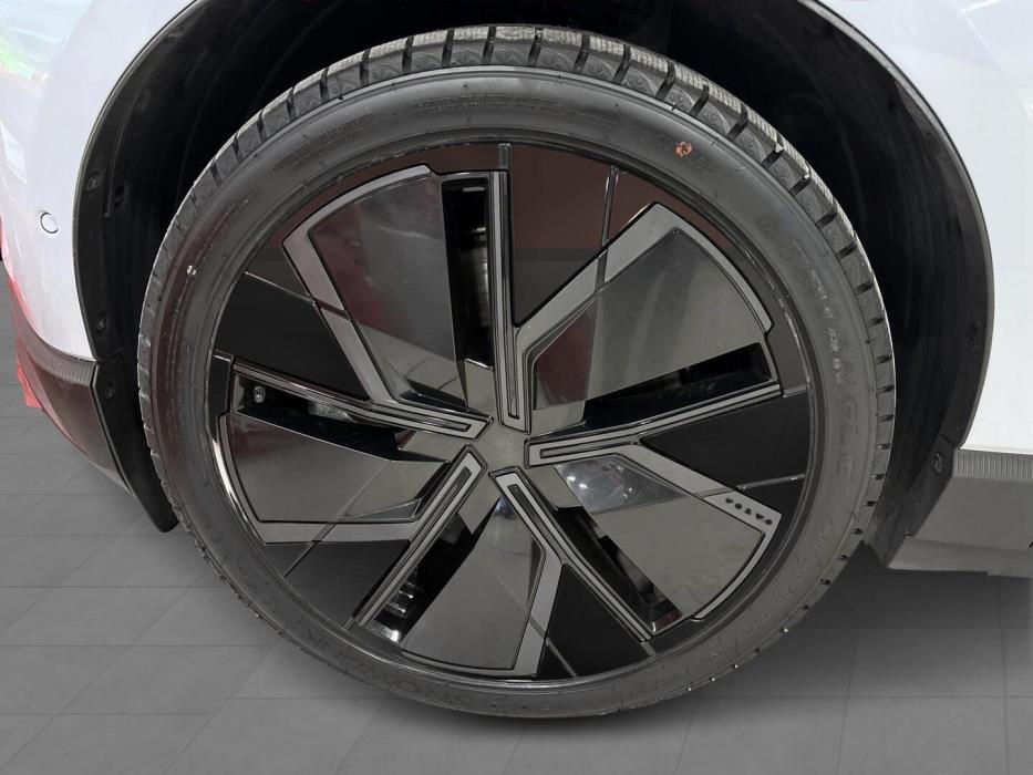 VOLVO EX30 2024