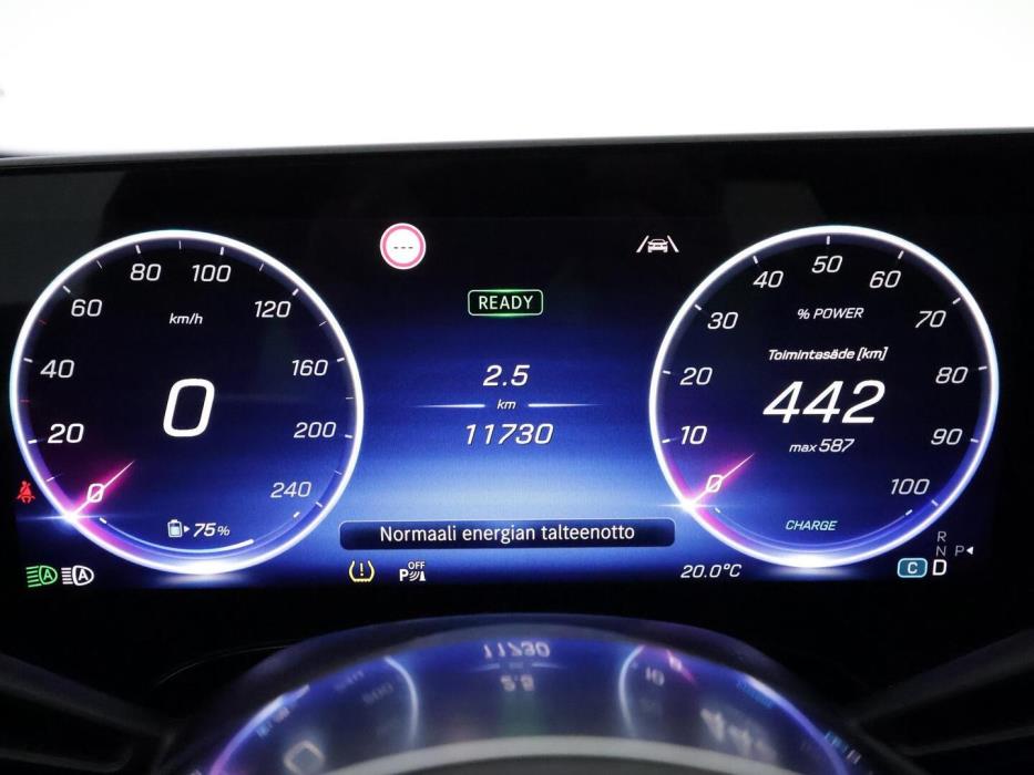 MERCEDES-BENZ CLA 2025