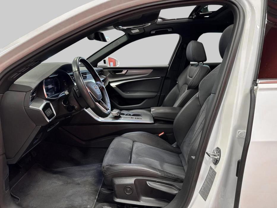 AUDI A6 2023