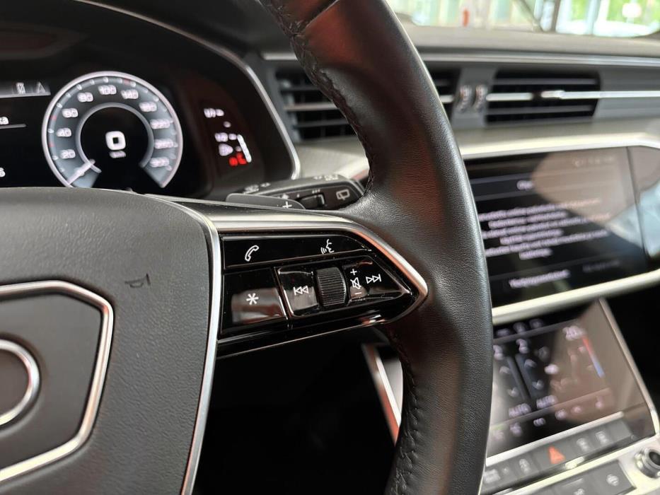 AUDI A6 2023