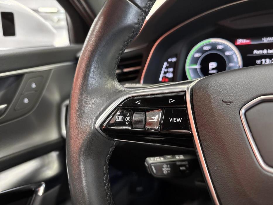 AUDI A6 2023