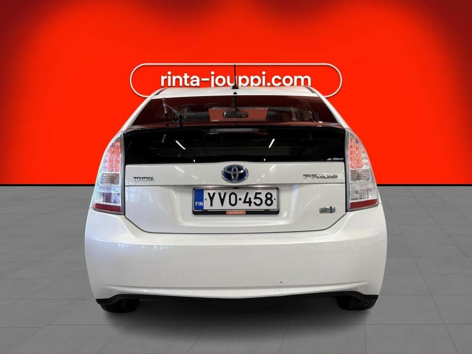 TOYOTA Prius 2010