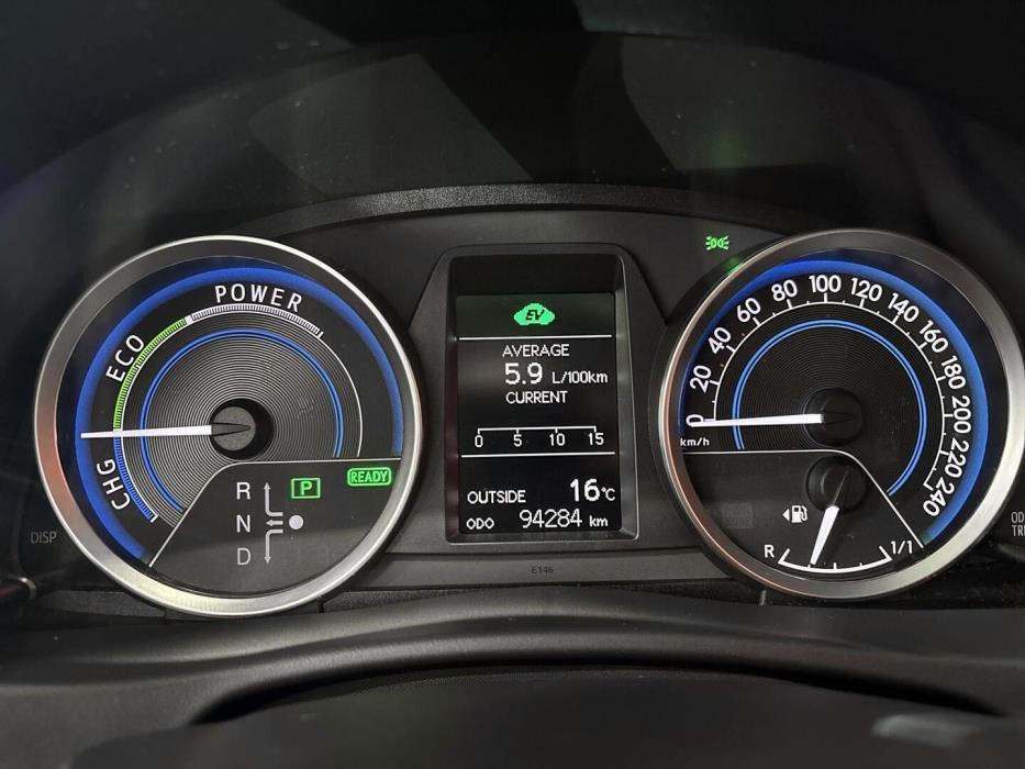 TOYOTA Auris 2013