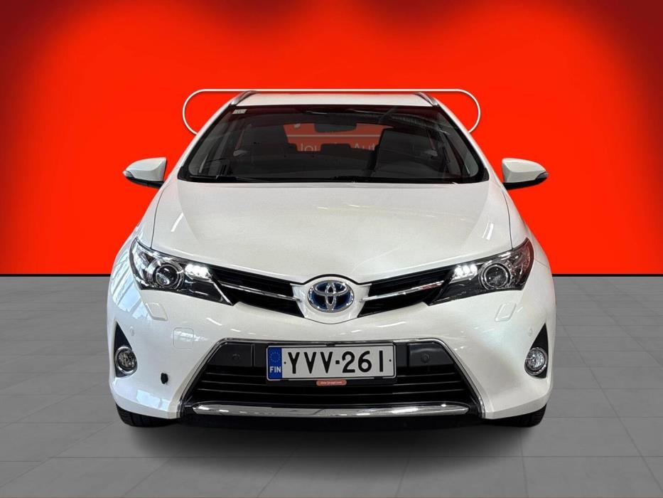 TOYOTA Auris 2013
