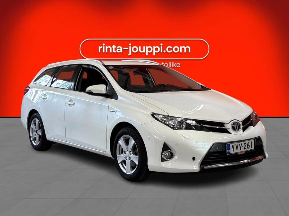 TOYOTA Auris 2013