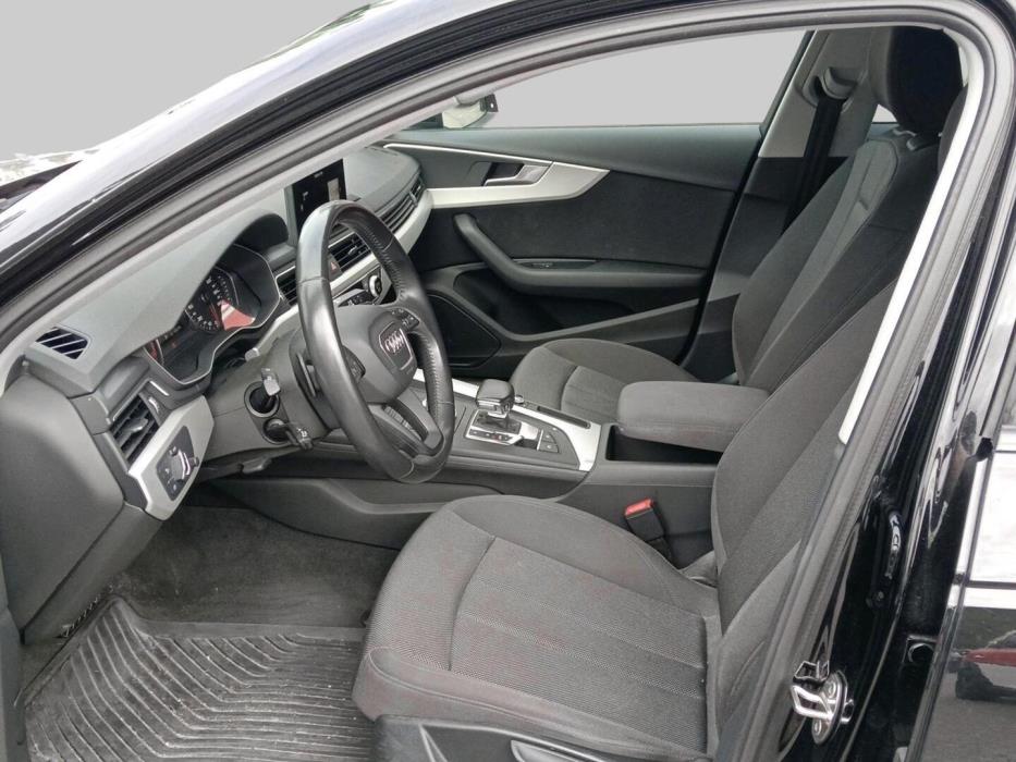 AUDI A4 2016