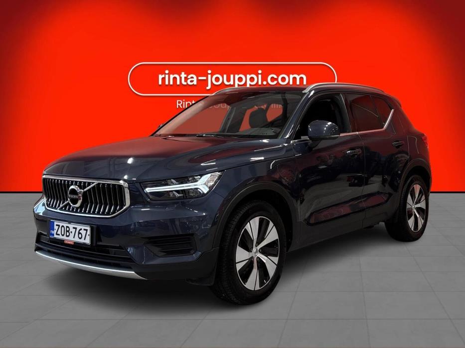 VOLVO XC40 2022