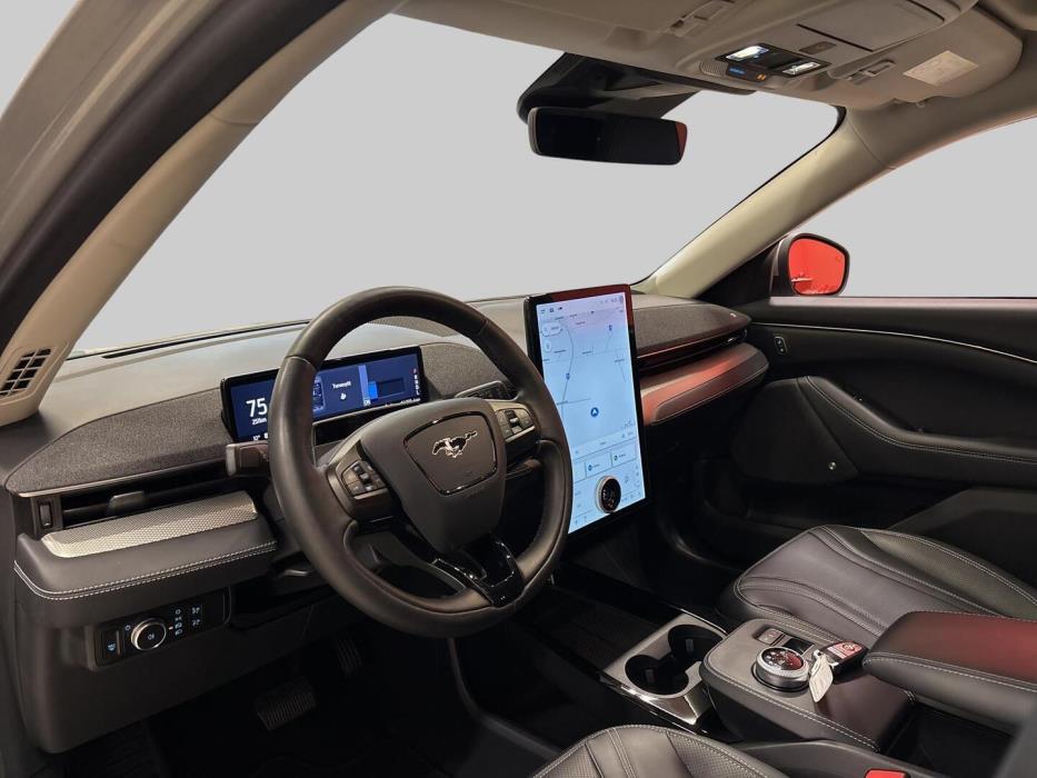 FORD MUSTANG MACH-E 2021