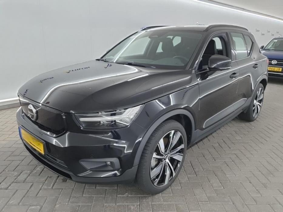VOLVO XC40 2021