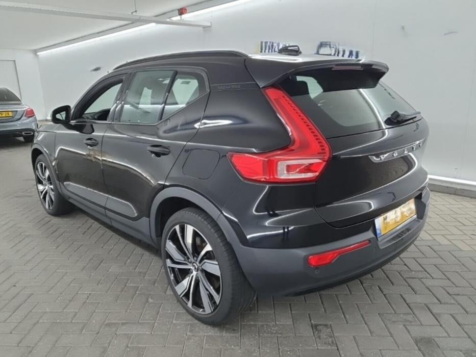 VOLVO XC40 2021