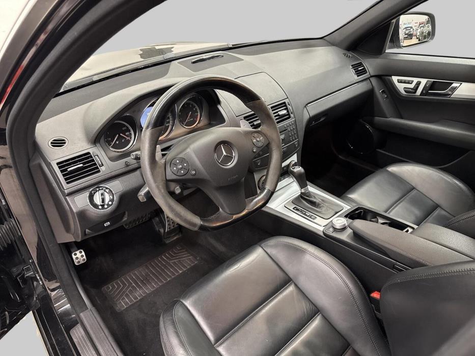 MERCEDES-BENZ C 63 AMG 2008