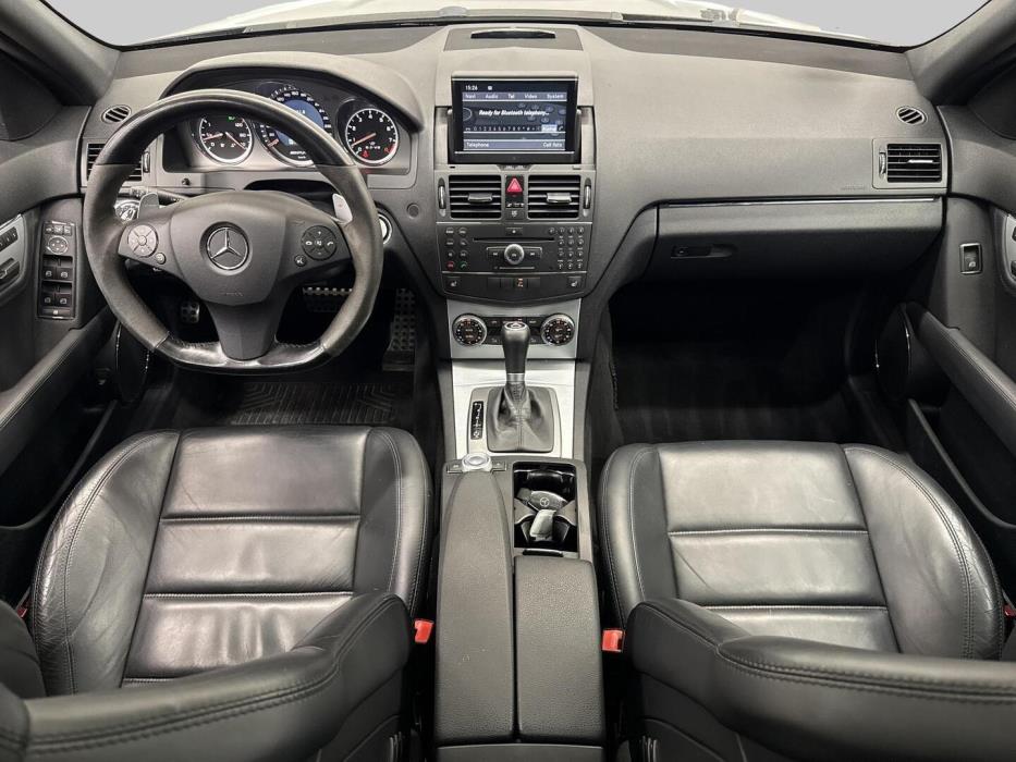 MERCEDES-BENZ C 63 AMG 2008