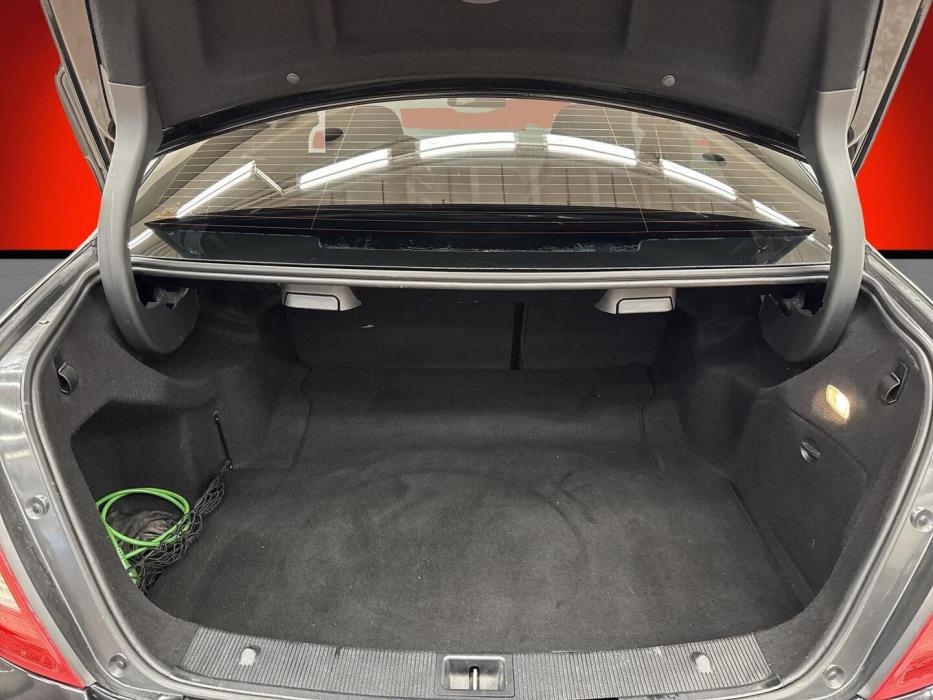 MERCEDES-BENZ C 63 AMG 2008