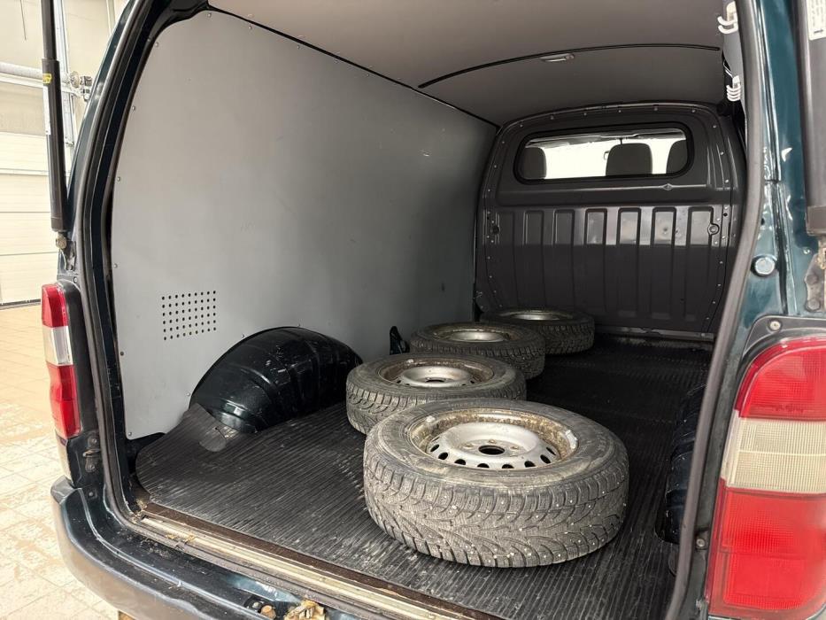 TOYOTA Hiace 2007