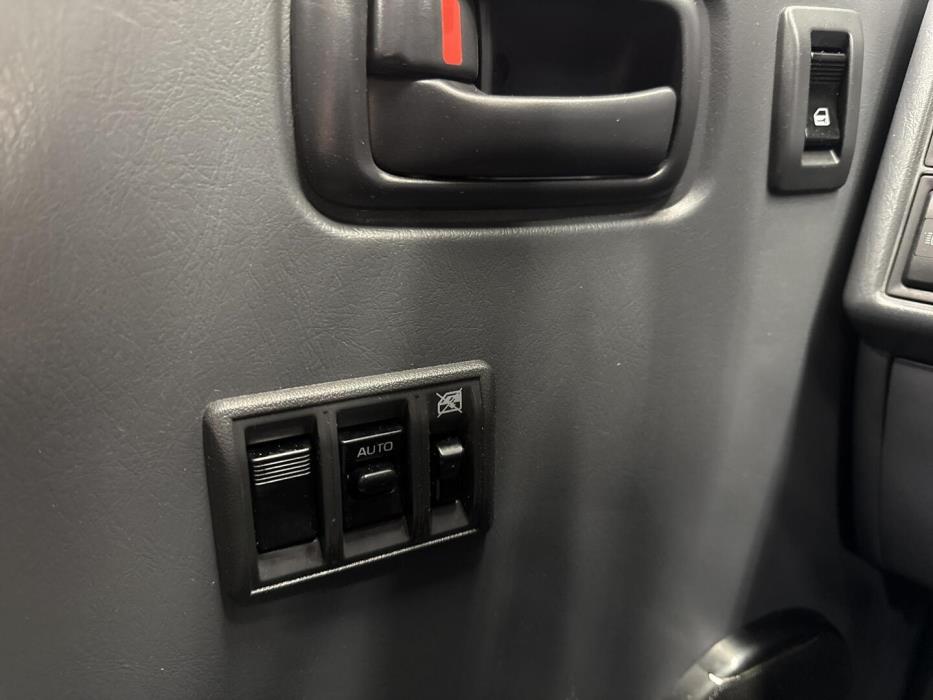 TOYOTA Hiace 2007