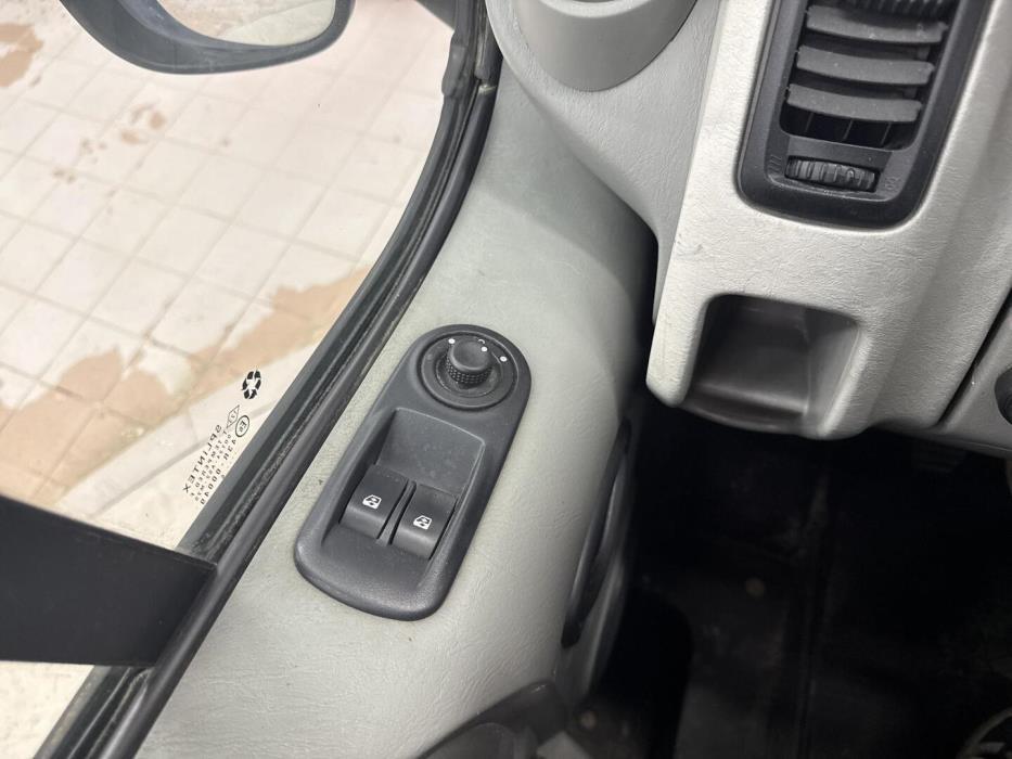 OPEL Vivaro 2006