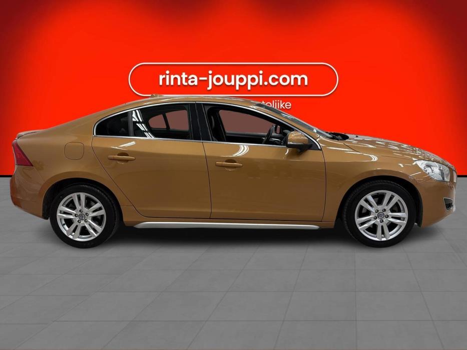 VOLVO S60 2011