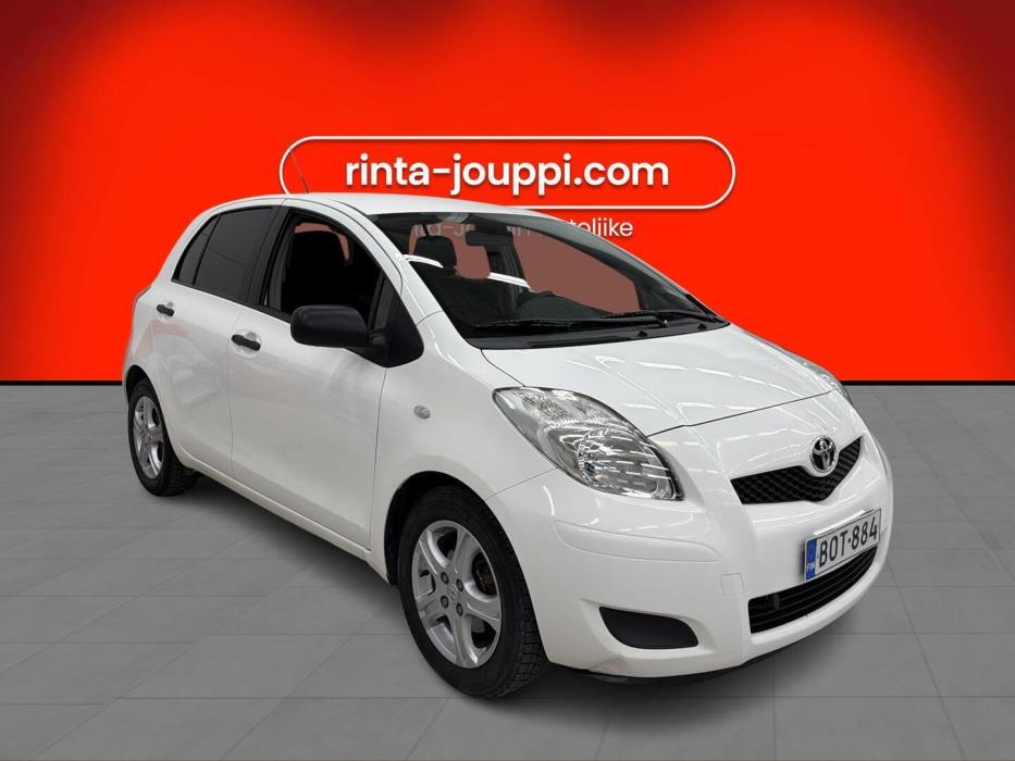 TOYOTA Yaris 2011