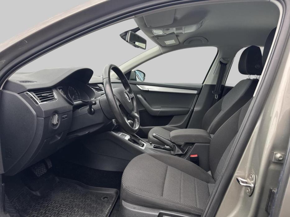 SKODA Octavia 2014