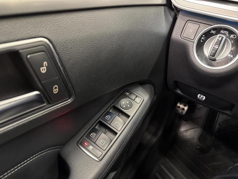 MERCEDES-BENZ E 2014