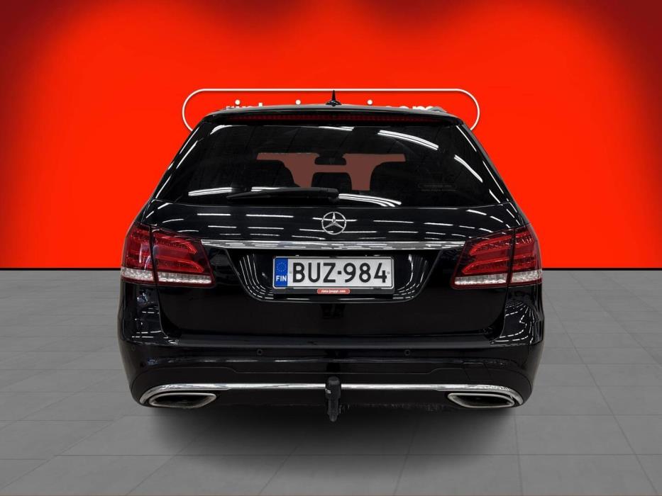 MERCEDES-BENZ E 2014