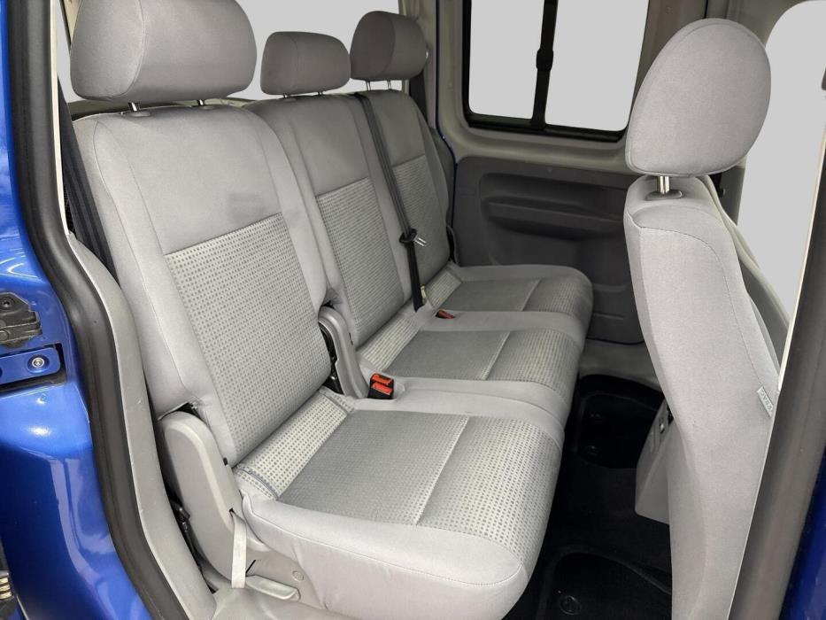 VOLKSWAGEN Caddy Maxi 2009
