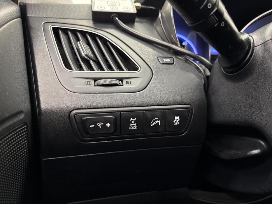 HYUNDAI ix35 2011