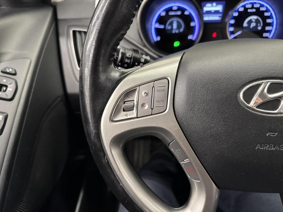 HYUNDAI ix35 2011