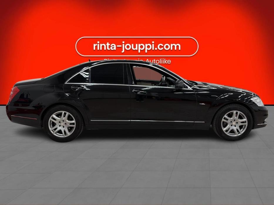 MERCEDES-BENZ S 2010