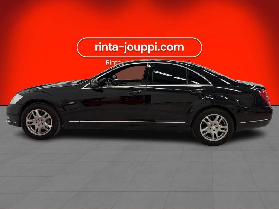 MERCEDES-BENZ S 2010
