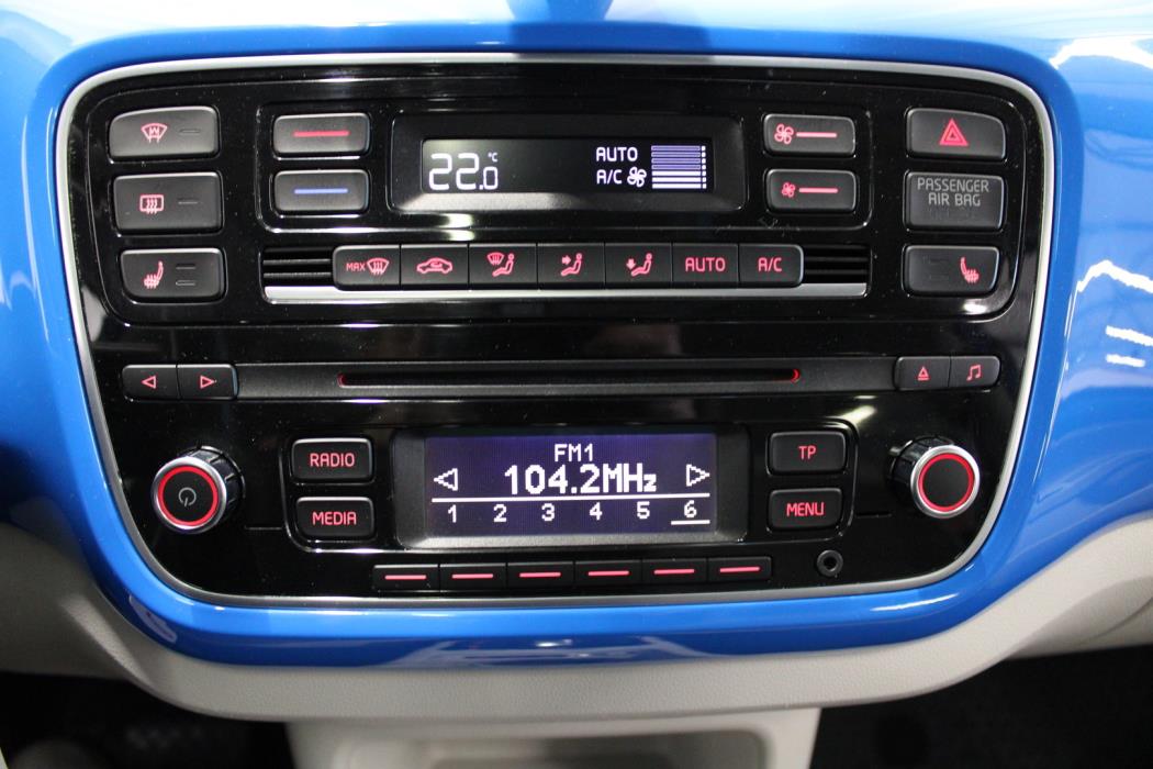 VOLKSWAGEN up! 2015