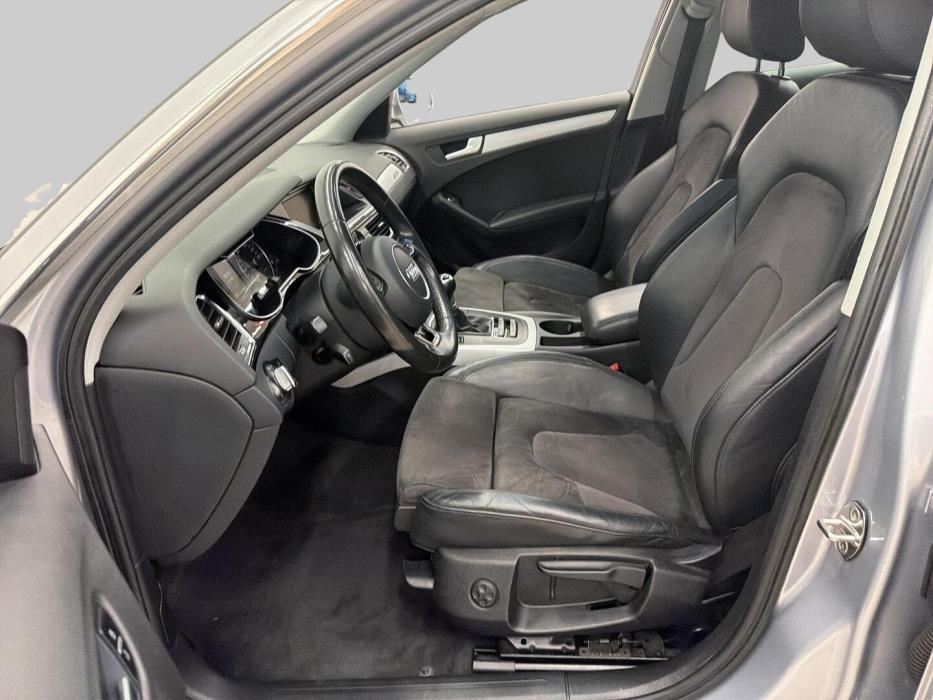AUDI A4 2015