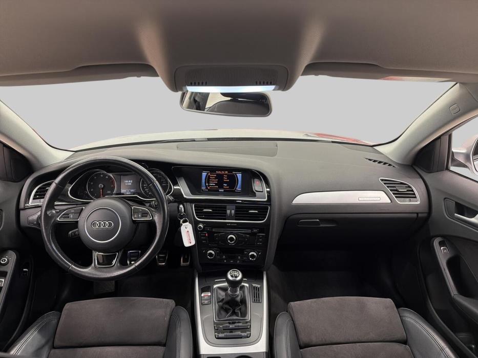 AUDI A4 2015