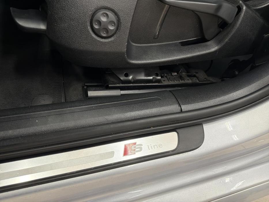AUDI A4 2015