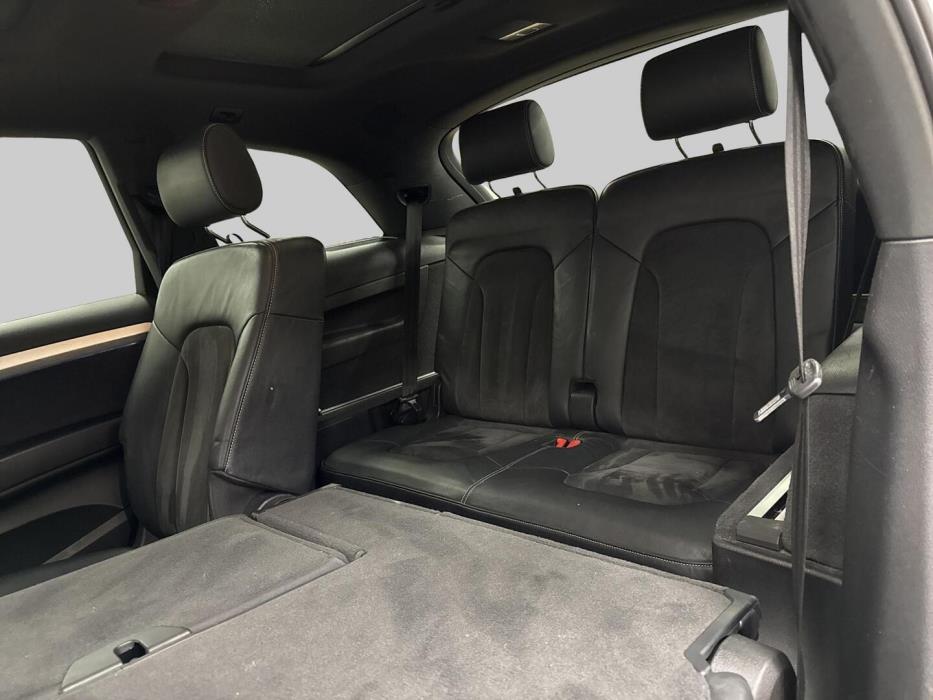 AUDI Q7 2011