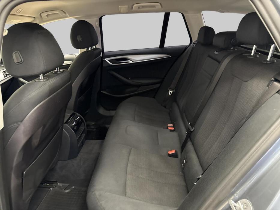 BMW 520 2018