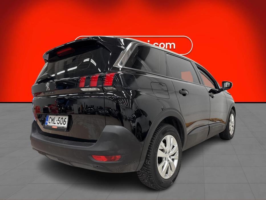PEUGEOT 5008 2019