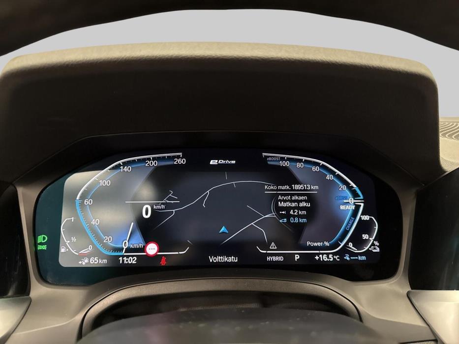 BMW 330 2019