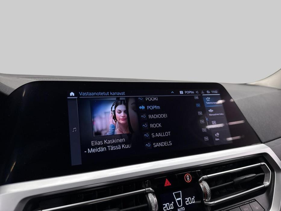 BMW 330 2019