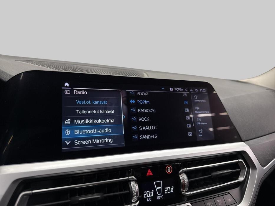 BMW 330 2019