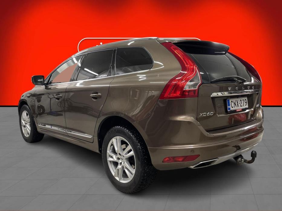 VOLVO XC60 2017