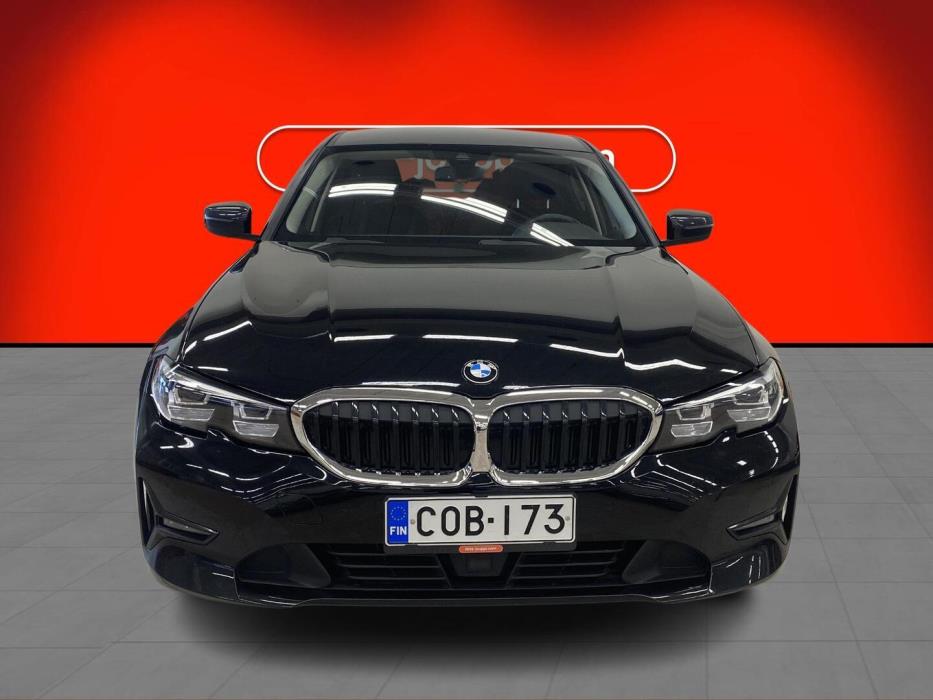BMW 330 2020