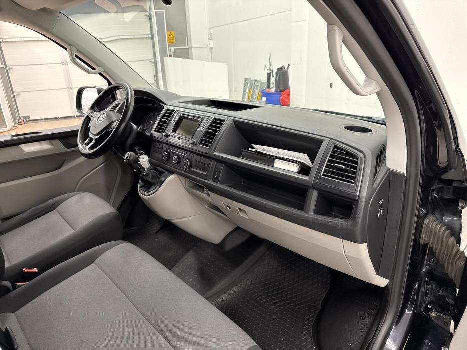 VOLKSWAGEN Transporter 2016
